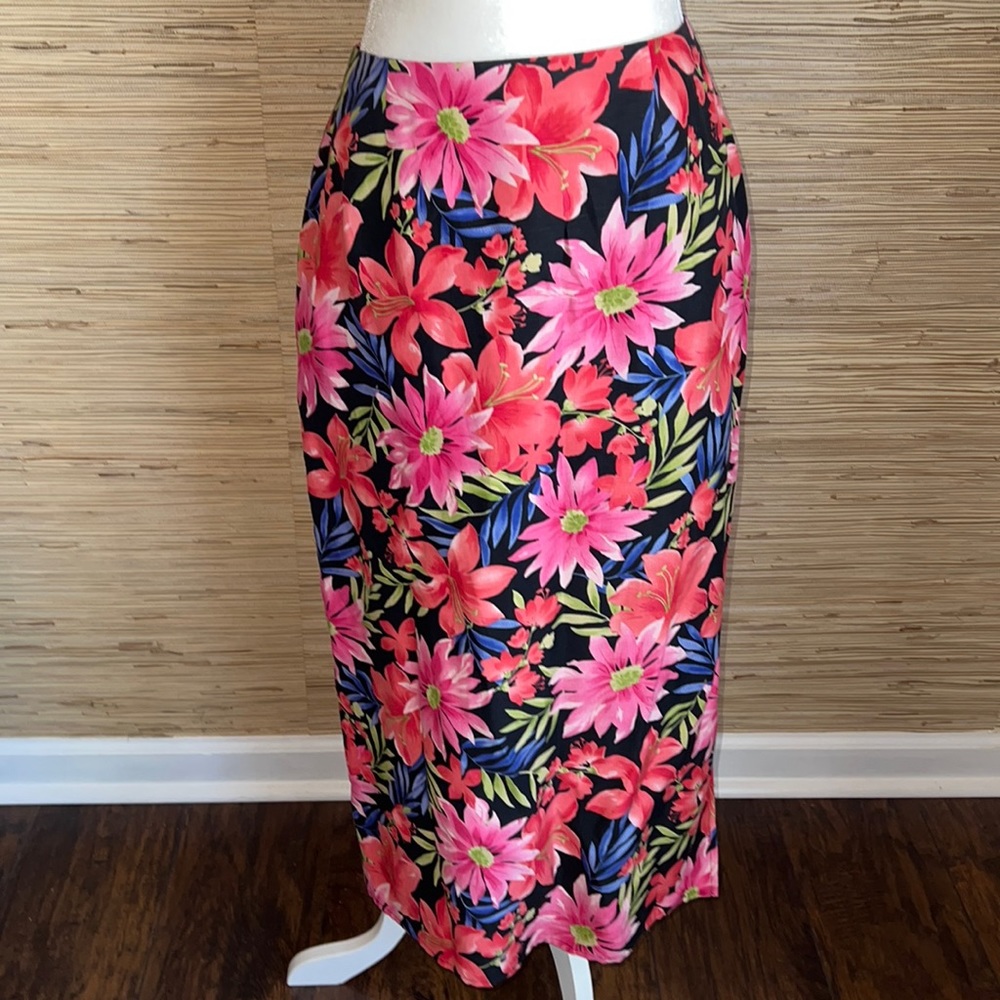 Emma James size 8 floral long skirt side slit lined EUC!